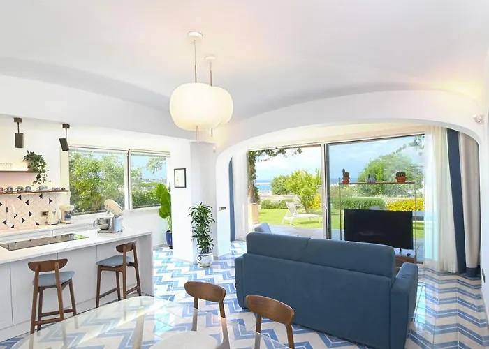 Orablu Aparthotel 4*